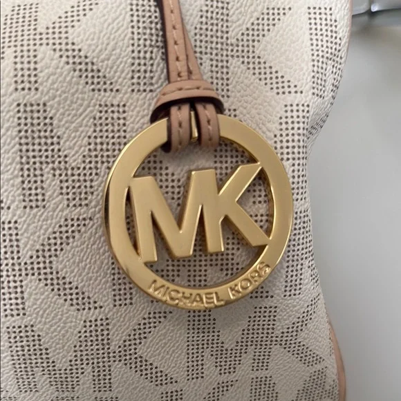 Michael Kors Cream Satchel with Gold Hardware - Picture 2 of 6